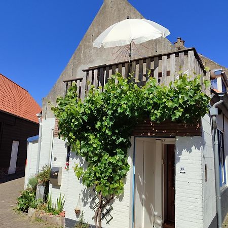 Stavenisse The Cosy Little House With The Sundialヴィラ エクステリア 写真